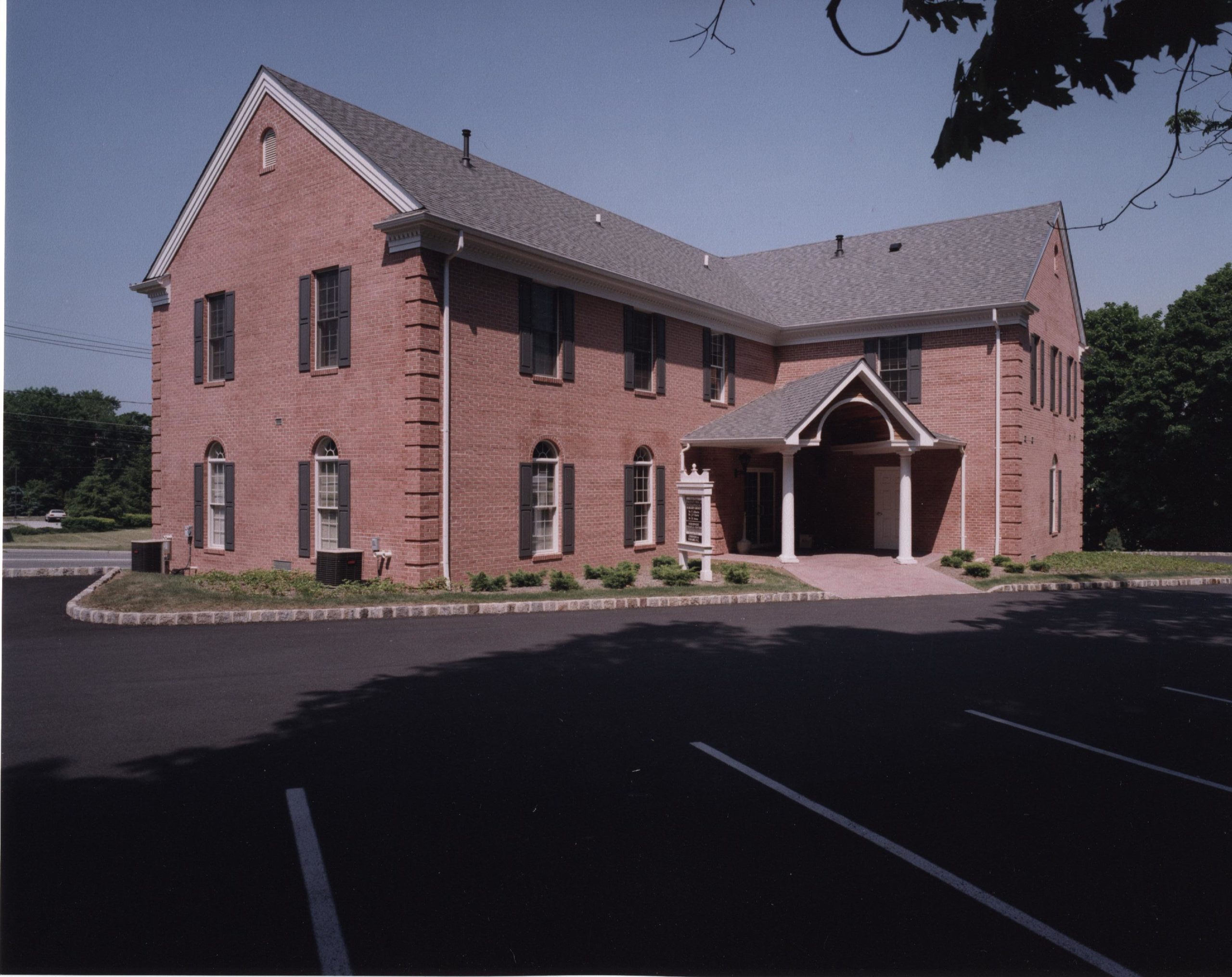 New Vernon Library